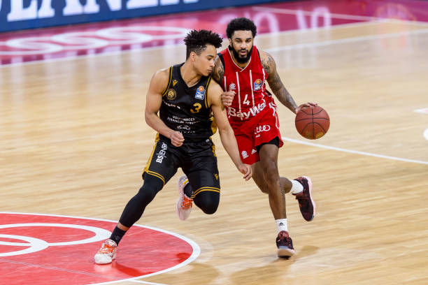 在任职期间 在任职期间