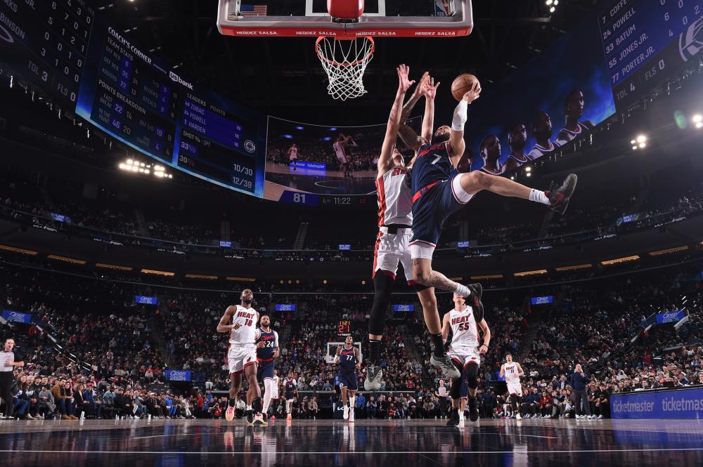 轻前锋或在 轻前锋或在